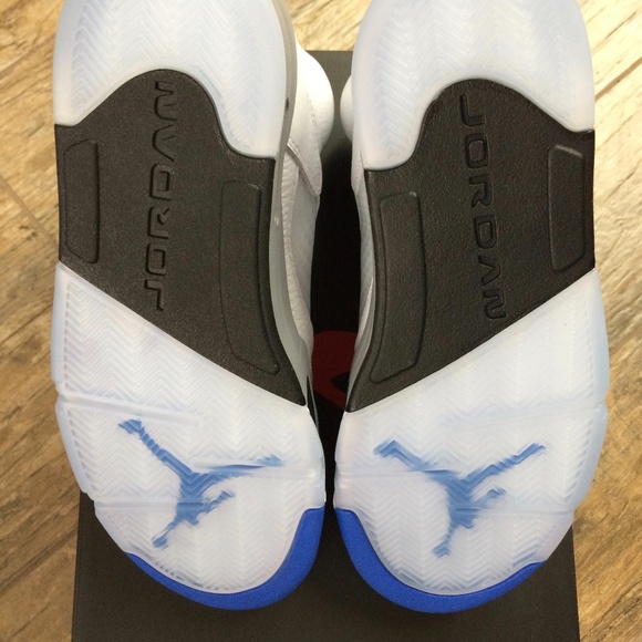 Jordan 5 Retro White Stealth (2021) M9, W10.5 - Picture 9 of 15